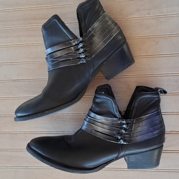 Diba Skyler Distressed Western Almond Toe Leather Slip-On Block Heel Booties - Picture 9 of 11